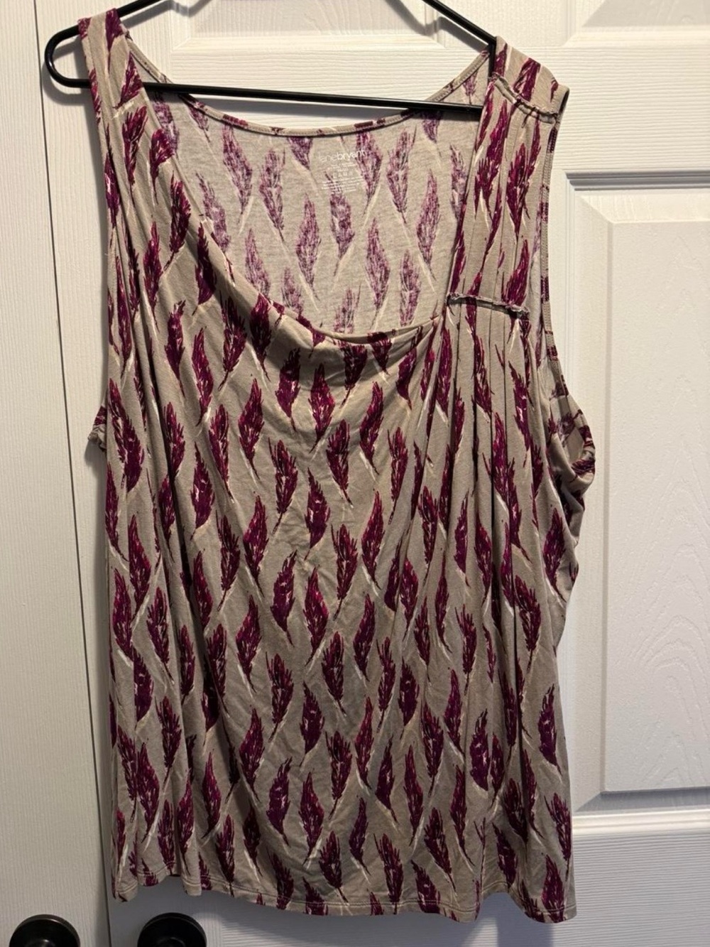 Lane Bryant Sleeveless Feather-Print Tank Top in Beige and Maroon